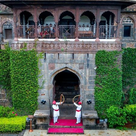 Fort Jadhavgadh -A Gadh Heritage Hotel Sasvad Экстерьер фото