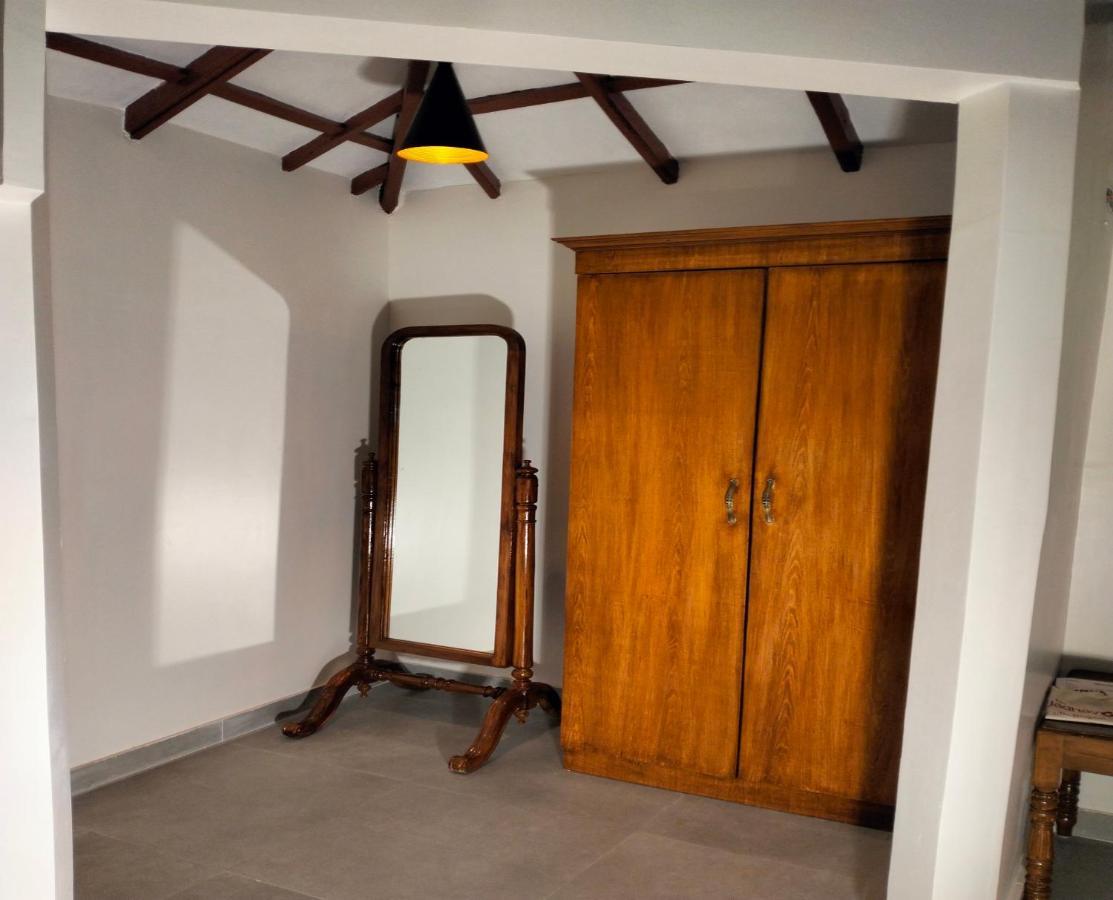 Fort Jadhavgadh -A Gadh Heritage Hotel Sasvad Экстерьер фото