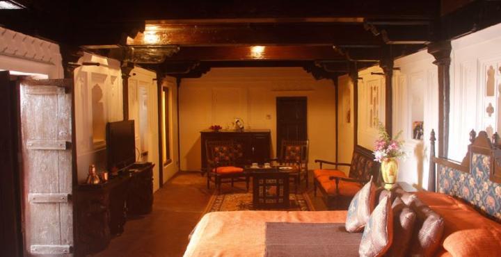Fort Jadhavgadh -A Gadh Heritage Hotel Sasvad Экстерьер фото