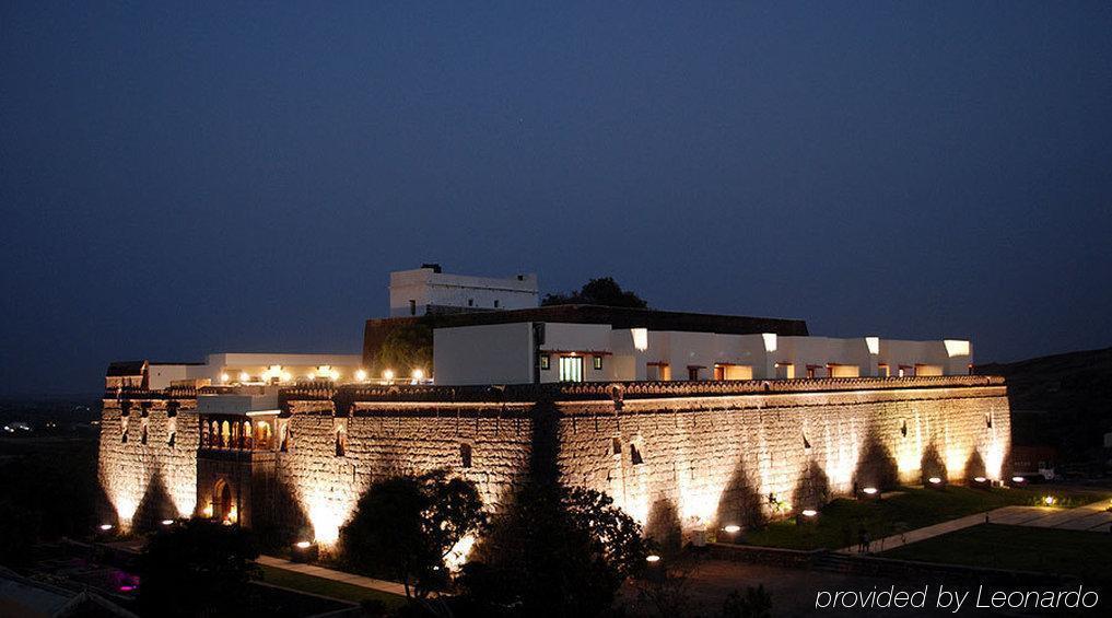 Fort Jadhavgadh -A Gadh Heritage Hotel Sasvad Экстерьер фото