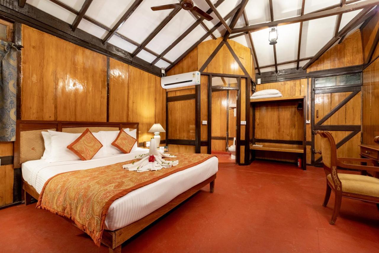 Fort Jadhavgadh -A Gadh Heritage Hotel Sasvad Экстерьер фото