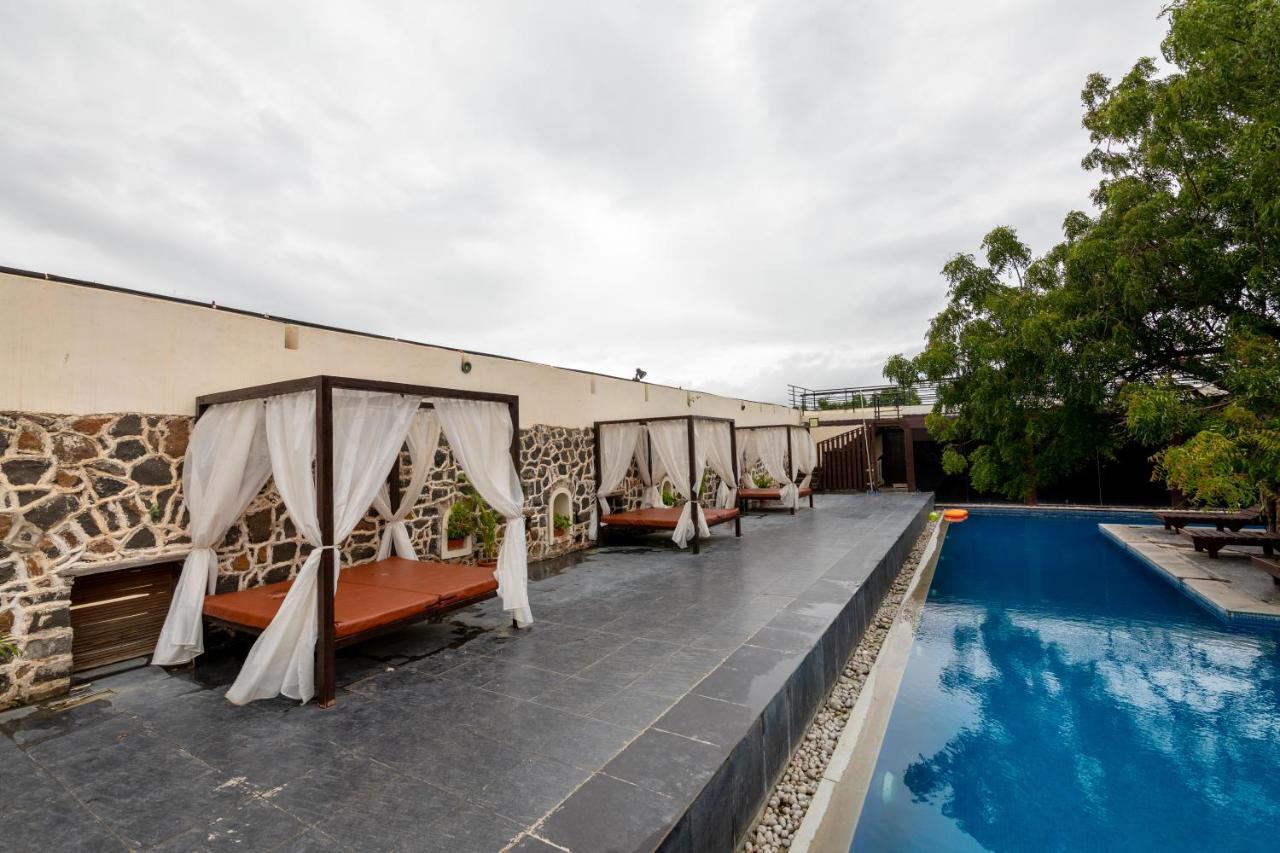 Fort Jadhavgadh -A Gadh Heritage Hotel Sasvad Экстерьер фото